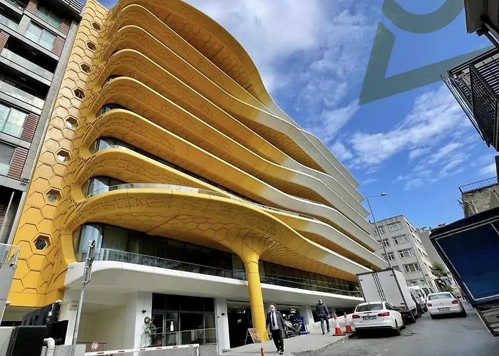 Taksim Petek * 伊斯坦布尔